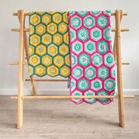 Haakpatroon Yarn and Colors Flower Hexagon Blanket