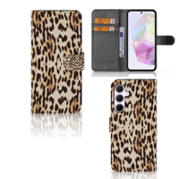 Samsung Galaxy A35 Telefoonhoesje met Pasjes Leopard