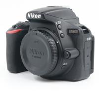 Nikon D5600 body occasion