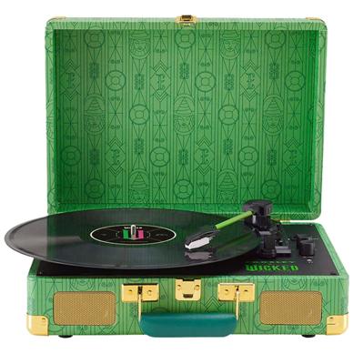 Crosley Cruiser Plus Platenspeler Met Bluetooth In/Uit - Wicked For Good Ehaba Smaragd Groen (Cynthia Erivo) Editie