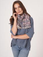 Vierkante sjaal van modal en cashmere met bloemenprint - thumbnail