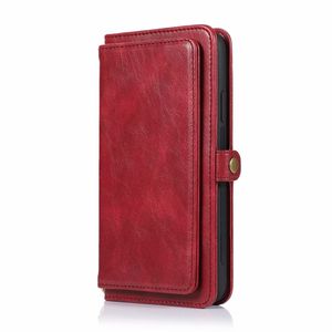 iPhone 13 hoesje - Bookcase - Afneembaar 2 in 1 - Backcover - Pasjeshouder - Portemonnee - Kunstleer - Rood