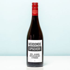 Wijnfles Opgever Pensioen - Rood (Merlot)