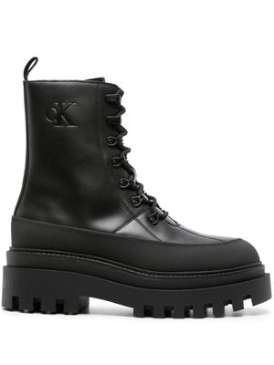 Calvin Klein Jeans bottines lacées à logo embossé - Noir