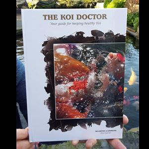 Boek Maarten Lammens - De Koi Dokter (NL)