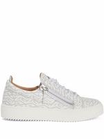 Giuseppe Zanotti baskets Frankie à motif monogrammé - Blanc - thumbnail