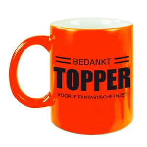 Collega cadeau mok / beker neon oranje bedankt topper voor je fantastische inzet afscheid/pensioen