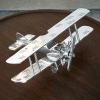 Rivièra Maison Ornament 'RM Monogram Airplane' Zilver Rivièra Maison Ornament 'RM Monogram Airplane' Zilver