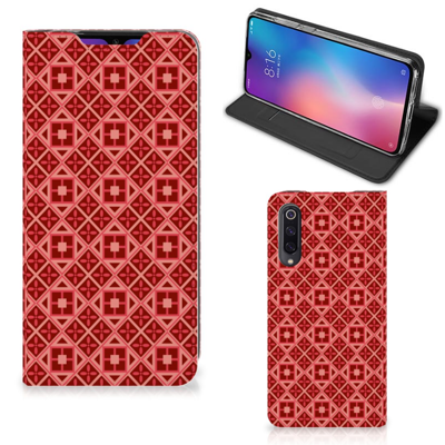 Xiaomi Mi 9 | Hoesje met Magneet | Batik Rood