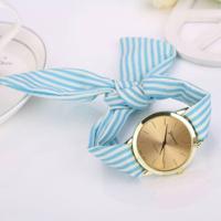 Vrouwen mode gestreepte stof riem quartz horloge (baby blauw)