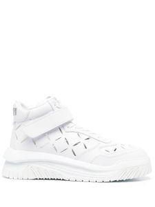 Versace baskets montantes en cuir - Blanc