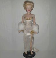 Franklin Mint Very Rare Marilyn Monroe Porcelain Doll " Millennium "