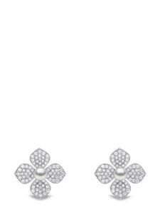 Yoko London boucles d'oreilles Petal en or blanc 18ct serties de perles et diamants - Argent