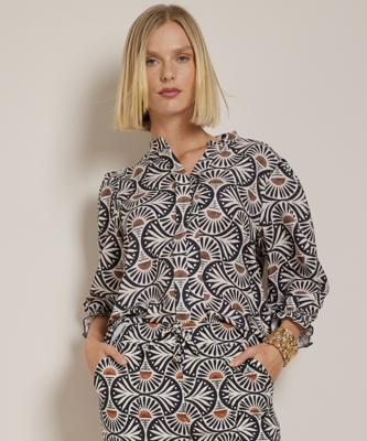 blouse met all-over print