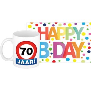 Verjaardag cadeau mok/beker 70 jaar print 300 ml + A5-size wenskaart Happy Birthday