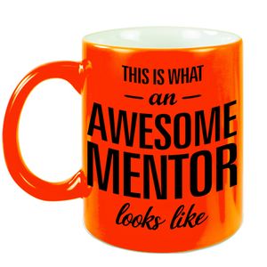 Awesome mentor cadeau mok / beker neon oranje voor leraar 330 ml