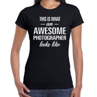 Zwart cadeau t-shirt Awesome Photographer / geweldige fotograaf voor dames 2XL  - - thumbnail