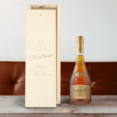 Cognac in gegraveerde kist - Joseph Guy
