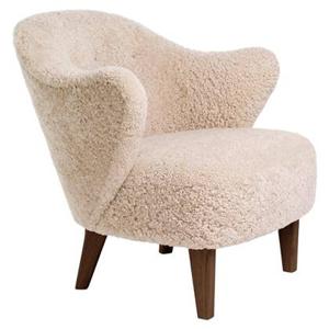 Audo Copenhagen Ingeborg fauteuil donker eiken Sheepskin Moonlight