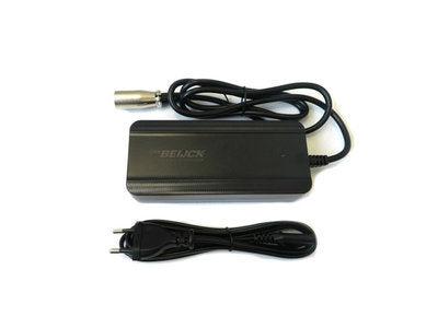 Van Beijck acculader xlr 4-pins neutrik o.a. 36 volt / 2 ah