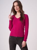Basic fijngebreide V-hals trui van biologisch cashmere