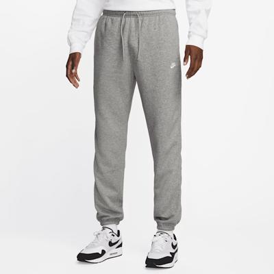 Nike Club Cuffed Pants Trainingsbroek Heren Grijs - Maat M - Kleur: Grijs | Soccerfanshop