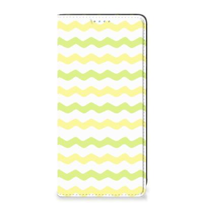 Samsung Galaxy A21s | Hoesje met Magneet | Waves Yellow Samsung Galaxy A21s | Hoesje met Magneet | Waves Yellow