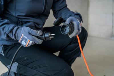 Brennenstuhl 1169960 power uitbreiding 5 m Buiten Zwart, Oranje