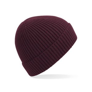 Ribbed beanie wintermuts in het bordeaux rood