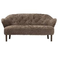 Audo Copenhagen Ingeborg 2,5-zits bank donker eiken Sheepskin Sahara