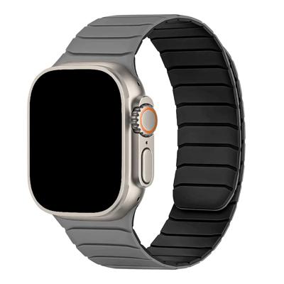 Apple Watch Bandje Vetra - Siliconen - Grijs Zwart - 38, 40, 41 & 42mm Apple Watch Bandje Vetra - Siliconen - Grijs Zwart - 38, 40, 41 & 42mm