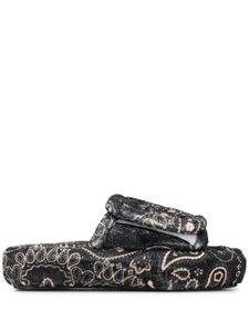DUOltd slippers à imprimé bandana - Noir