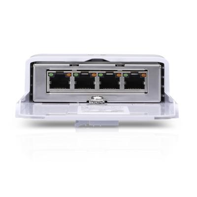 Ubiquiti Networks NanoSwitch Gigabit Ethernet (10/100/1000) Power over Ethernet (PoE) Wit