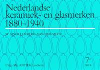 Nederlandse Keramiek- en Glasmerken 1880-1940 (Paperback)