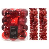 Kerstversiering set - rood - kerstballen 6 cm en kerstslingers - kunststof