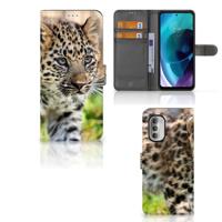 Motorola Moto G51 5G | Telefoonhoesje | Met pasjeshouder | Baby Luipaard