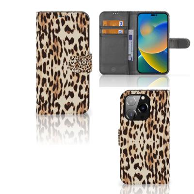 iPhone 14 Pro | Telefoonhoesje | Met pasjeshouder | Leopard