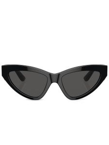 Dolce & Gabbana Eyewear lunettes de soleil teintées à monture papillon - Noir