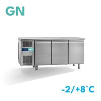 Dieptekoelwerkbank | 3 deurs GN | standaard werkblad | stekkerklaar