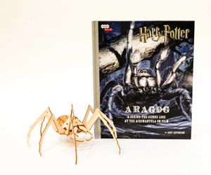 Harry Potter Incredibuild Deluxe Book and Model Set - Aragog