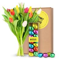 Gemengde Tulpen met Vrolijke Paaseitjes
