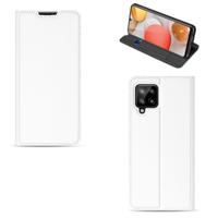 Samsung Galaxy A42 5G Hoesje Wit met Standaardfunctie Samsung Galaxy A42 5G Hoesje Wit met Standaardfunctie