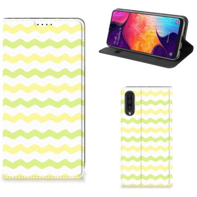 Samsung Galaxy A50 | Hoesje met Magneet | Waves Yellow