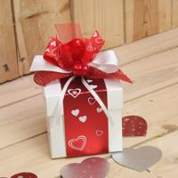 Bonbon doosjes - Chocolade doosje - Wit KUBUS met banderol Valentijn - 24 stuks