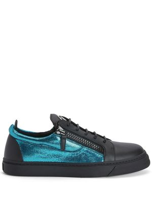 Giuseppe Zanotti baskets Frankie à design à empiècements - Bleu
