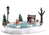 Lemax victorian skaters bewegende schaatsbaan Caddington Village 2019