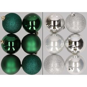 12x stuks kunststof kerstballen mix van donkergroen en zilver 8 cm