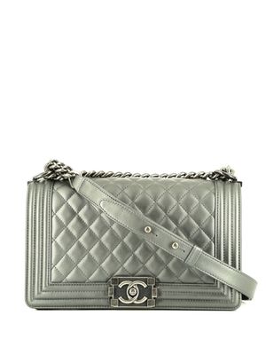 CHANEL Pre-Owned sac porté épaule Boy Chanel - Gris