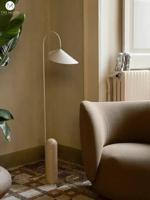 Nordic Arum | Minimalistische Design Vloerlamp met Marmeren Basis - thumbnail