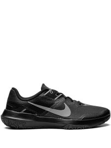 Nike baskets Varsity Compete TR 3 - Gris